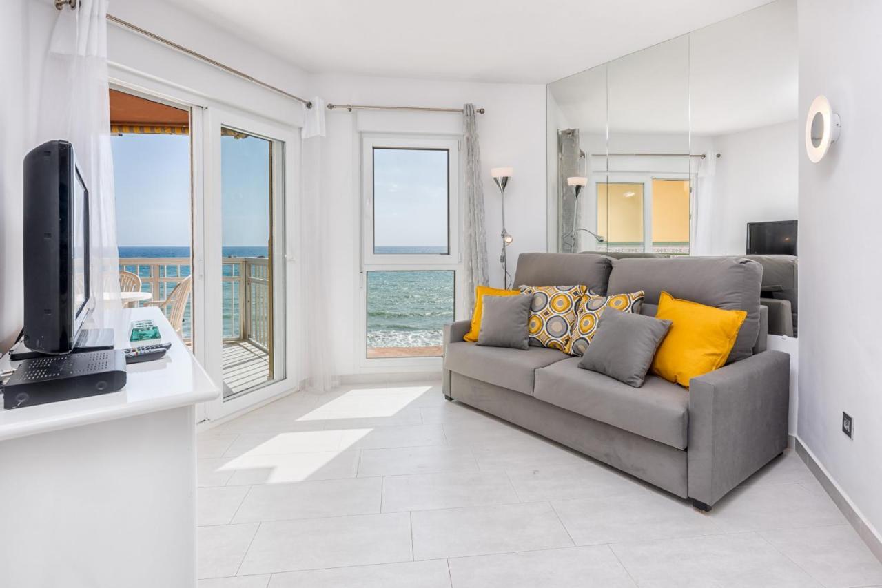 Wintowinrentals Relax & Frontal Sea View In Фуэнхирола Экстерьер фото