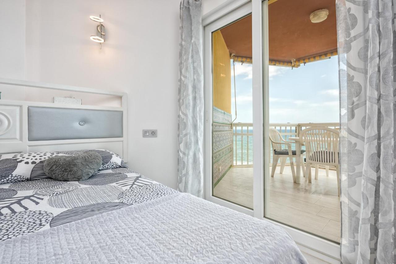 Wintowinrentals Relax & Frontal Sea View In Фуэнхирола Экстерьер фото
